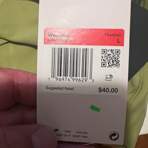 WOMEN'S NIKE ONE DRI-FIT ULTRA HIGH-WAISTED 3-INCH BRIEF-LINED SHORTS SIZE L - Picture 6 of 9